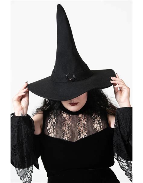Killstar witch hat with pentagram